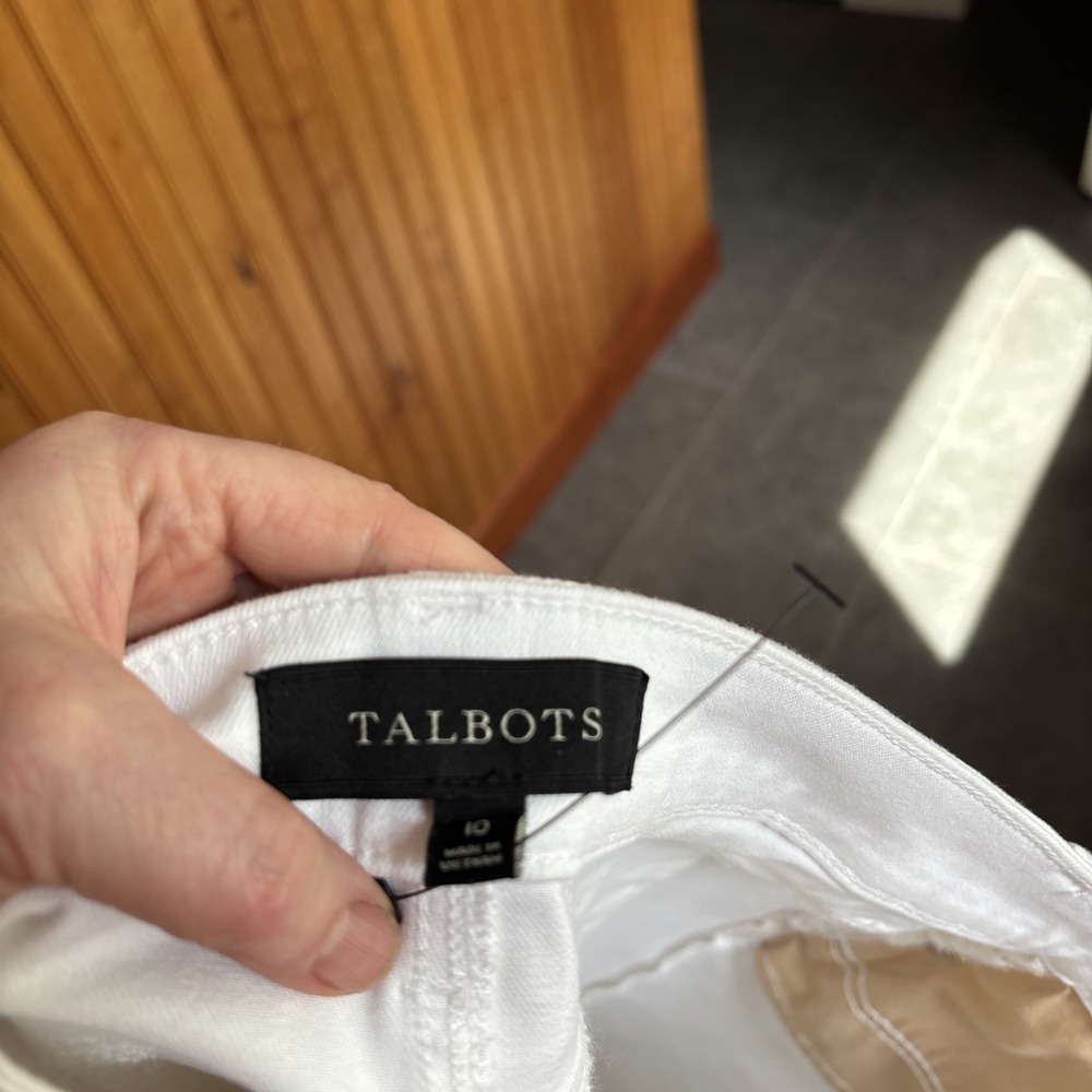 Talbots Size 10 White Denim Skirt 5 Pocket 3/4 Length Cotton Blend Front Slit - Picture 9 of 16